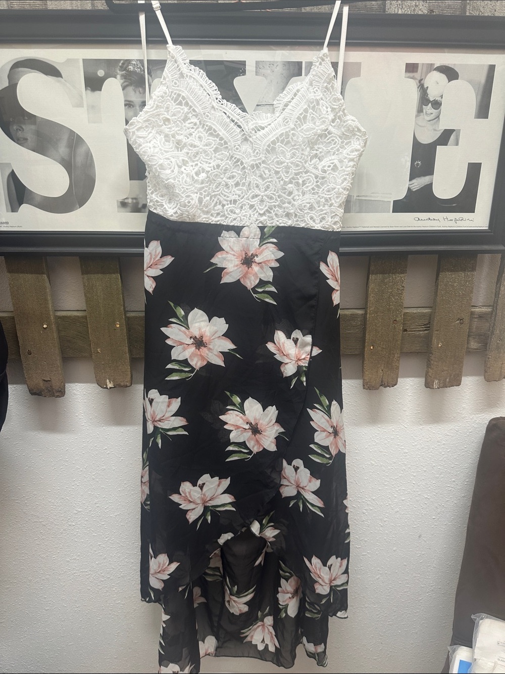 Lace Bodice Floral High-Low Dress - White & Black floral XL